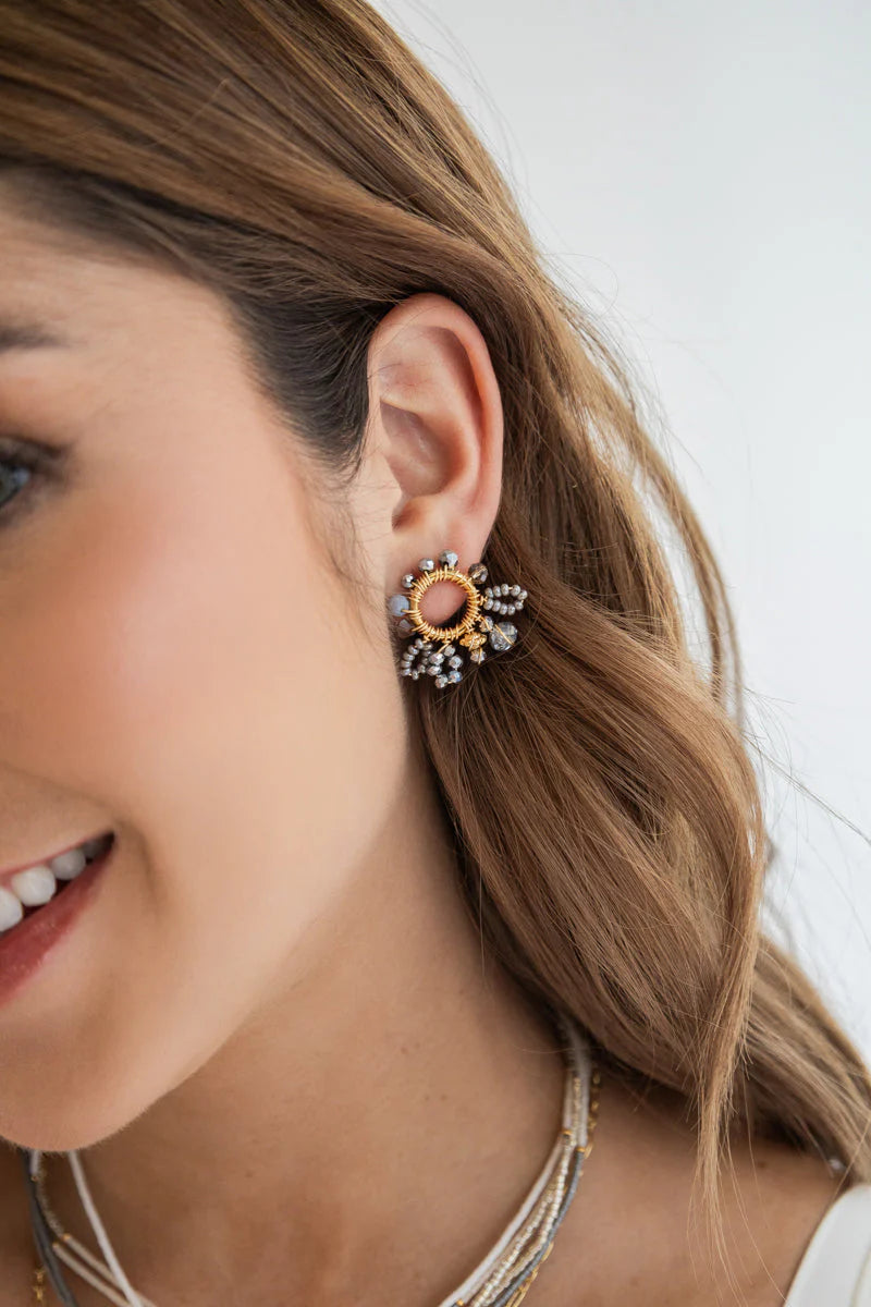 Boucle d’oreille tissée Grey